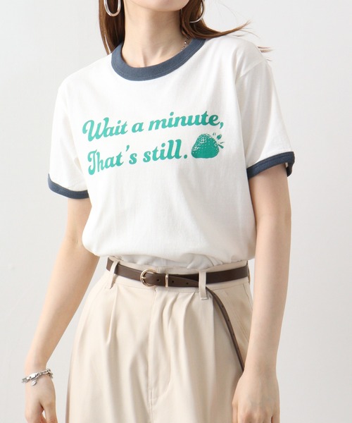 spiritoso(スピリトーゾ)の「spiritoso WAIT A MINUTEイチゴプリント リンガーTシャツ(Tシャツ/カットソー・レディース・グリーン/ネイビー/ブラック・F)」の5枚目の写真