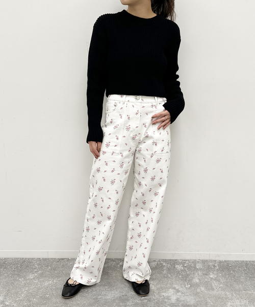 U by SPICK&SPAN(ユーバイスピックアンドスパン)の「フラワープリントストレートパンツ(その他パンツ・レディース・その他2・36/38)」の7枚目の写真
