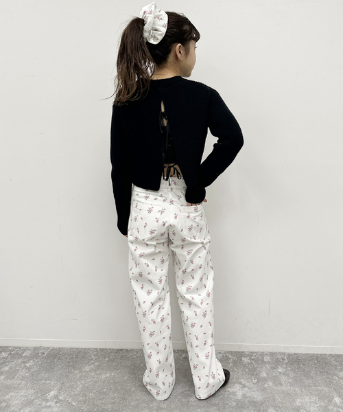 U by SPICK&SPAN(ユーバイスピックアンドスパン)の「フラワープリントストレートパンツ(その他パンツ・レディース・その他2・36/38)」の8枚目の写真