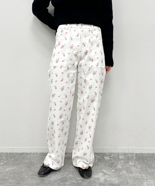 U by SPICK&SPAN(ユーバイスピックアンドスパン)の「フラワープリントストレートパンツ(その他パンツ・レディース・その他2・36/38)」の9枚目の写真