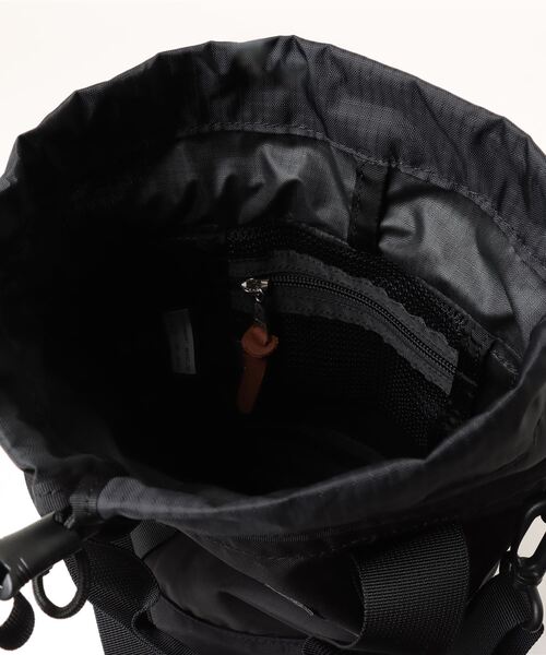 Grand PARK（グランドパーク）の「GREGORY(グレゴリー)　Lantern Shoulder Bag（ランタンショルダーバッグ）（ショルダーバッグ・メンズ・ブラック・FREE）」の4枚目の写真