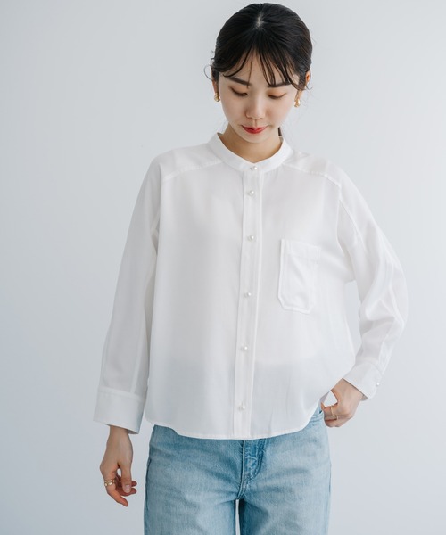 ANNA LUNA(アンナルナ)の「【ANNA LUNA】パールボタンが上品なやわらかデニムシャツブラウス(シャツ/ブラウス・レディース・ネイビー/オフホワイト・LARGE/MEDIUM)」の22枚目の写真
