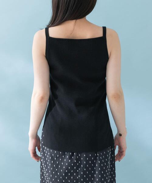 URBAN RESEARCH ROSSO WOMEN(アーバンリサーチ ロッソ)の「スクエアネックニットキャミソール(キャミソール・レディース・ブラック/オフホワイト/ベージュ・FREE)」の14枚目の写真