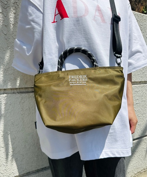 FREDRIK PACKERS（フレドリックパッカーズ）の「FREDRIK PACKERS / MELL TOTE（トートバッグ・レディース・グレー/ブラック/オリーブ/ベージュ・ONESIZE）」の11枚目の写真