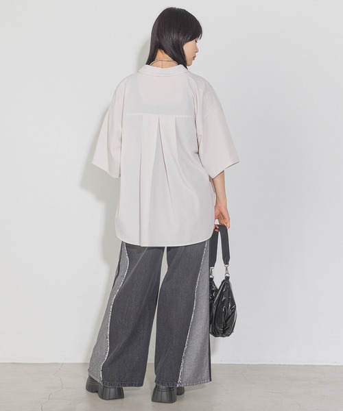 PAGEBOY(ページボーイ)の「ルーズ半袖シャツ(シャツ/ブラウス・レディース・オフホワイト/グレー/ブルー/ブラック・FREE)」の17枚目の写真