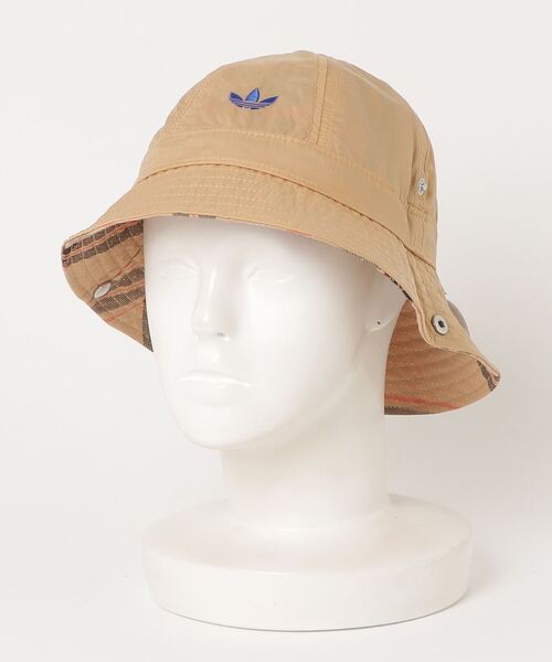 adidas Originals（アディダスオリジナルス）の「ウェールズ・ボナー バケットハット / アディダスオリジナルス adidas Originals（ハット・メンズ・ベージュ・S/X-LARGE/LARGE）」の2枚目の写真