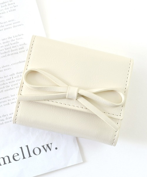 ALTROSE（アルトローズ）の「リボン ボックスコイン 三つ折り財布 ミニ財布 ルリリ（財布・レディース・ブラック/シルバー/ブルー/レッド/アイボリー/レオパード・FREE）」の2枚目の写真