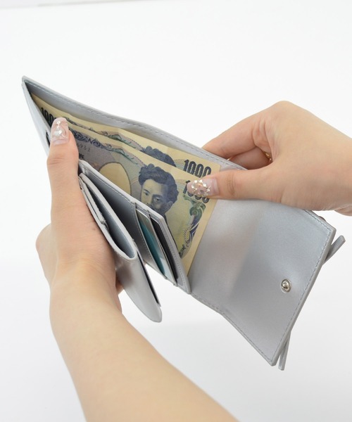 ALTROSE（アルトローズ）の「リボン ボックスコイン 三つ折り財布 ミニ財布 ルリリ（財布・レディース・ブラック/シルバー/ブルー/レッド/アイボリー/レオパード・FREE）」の22枚目の写真