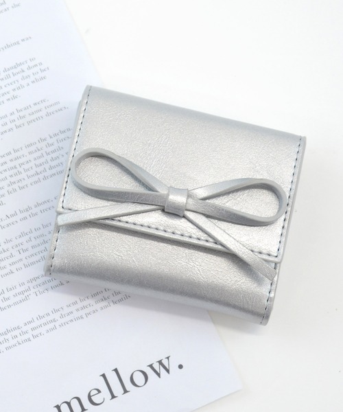 ALTROSE（アルトローズ）の「リボン ボックスコイン 三つ折り財布 ミニ財布 ルリリ（財布・レディース・ブラック/シルバー/ブルー/レッド/アイボリー/レオパード・FREE）」の16枚目の写真