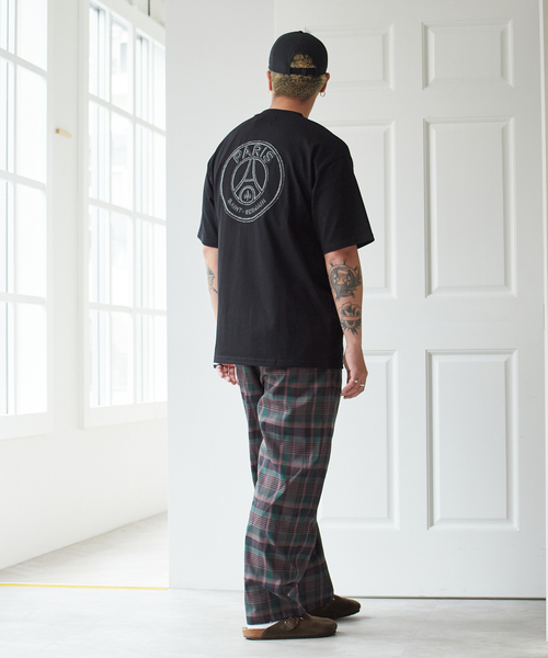 PARIS SAINT-GERMAIN（パリサンジェルマン）の「【Paris Saint-Germain / パリ・サン＝ジェルマン】JP BACK EMBLEM TSH（Tシャツ/カットソー・メンズ・ベージュ/ネイビー/ブラック・SMALL/MEDIUM/LARGE/X-LARGE）」の10枚目の写真