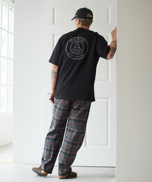 PARIS SAINT-GERMAIN（パリサンジェルマン）の「【Paris Saint-Germain / パリ・サン＝ジェルマン】JP BACK EMBLEM TSH（Tシャツ/カットソー・メンズ・ベージュ/ネイビー/ブラック・SMALL/MEDIUM/LARGE/X-LARGE）」の9枚目の写真