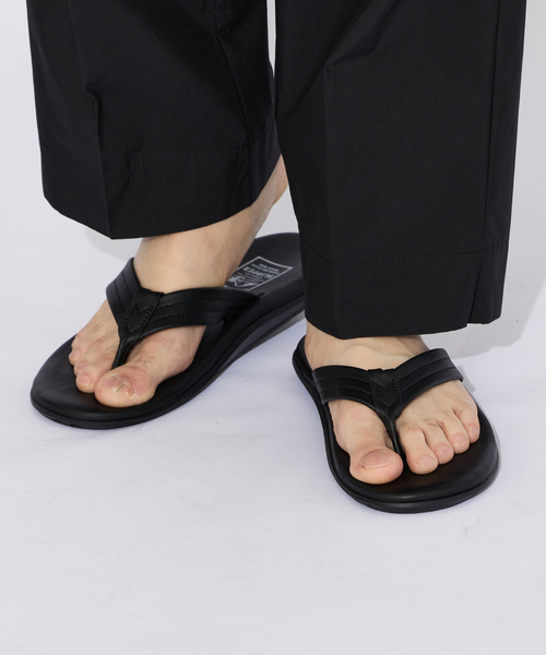 ISLAND SLIPPER(アイランドスリッパ)の「【ISLAND SLIPPER / アイランドスリッパ】レザー トングサンダル / PT202(サンダル・メンズ・ブラック/ネイビー/ホワイト/ブラウン・9/10/8)」の3枚目の写真