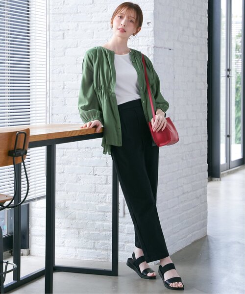 ikka（イッカ）の「GOKU楽PUミニショルダーバッグ（ショルダーバッグ・レディース・シルバーグレー/ベージュ/ブラック/ライトグレー/キャメル/レッド・FREE）」の15枚目の写真