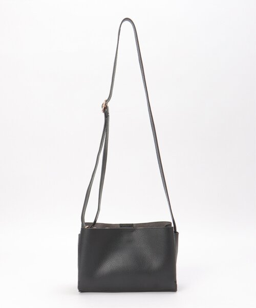 ikka（イッカ）の「GOKU楽PUミニショルダーバッグ（ショルダーバッグ・レディース・シルバーグレー/ベージュ/ブラック/ライトグレー/キャメル/レッド・FREE）」の10枚目の写真