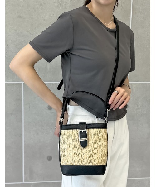 Re:EDIT（リエディ）の「2WAYフェイクレザーベルトかごショルダーバッグ（ショルダーバッグ・レディース・ブラウン/ブラック・FREE）」の4枚目の写真