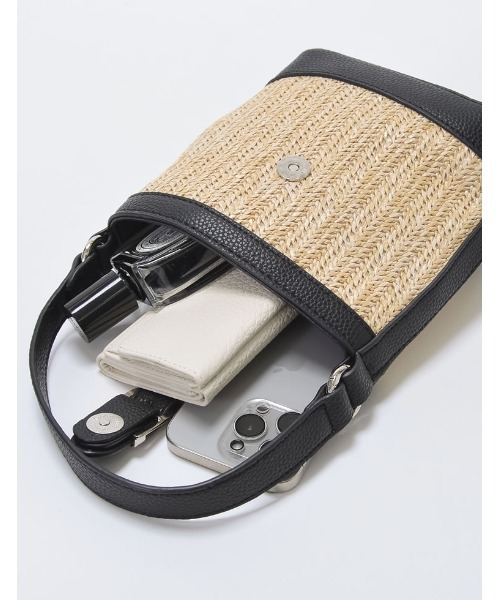 Re:EDIT（リエディ）の「2WAYフェイクレザーベルトかごショルダーバッグ（ショルダーバッグ・レディース・ブラウン/ブラック・FREE）」の13枚目の写真