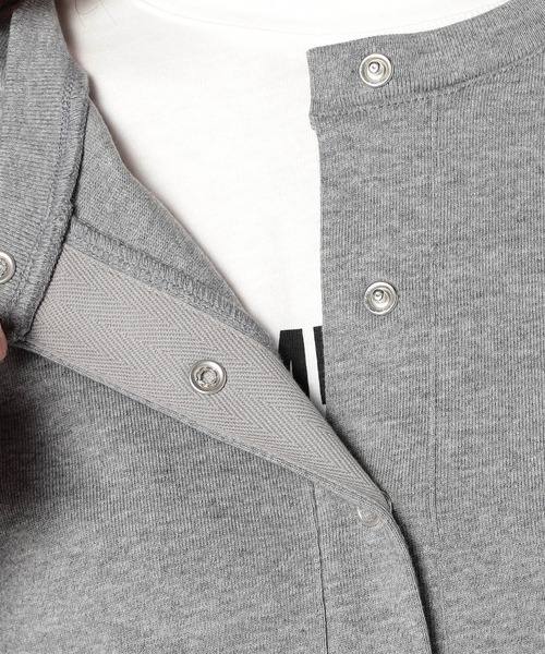 Grand PARK（グランドパーク）の「前後2WAY スナッププルオーバー（カーディガン/ボレロ・レディース・杢グレー/クリーム/レッド/ネイビー・FREE）」の16枚目の写真