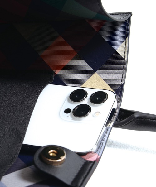 Arnold Palmer（アーノルドパーマー）の「バイアスチェック シェア トート（トートバッグ・レディース・ブラック/ベージュ・F）」の7枚目の写真