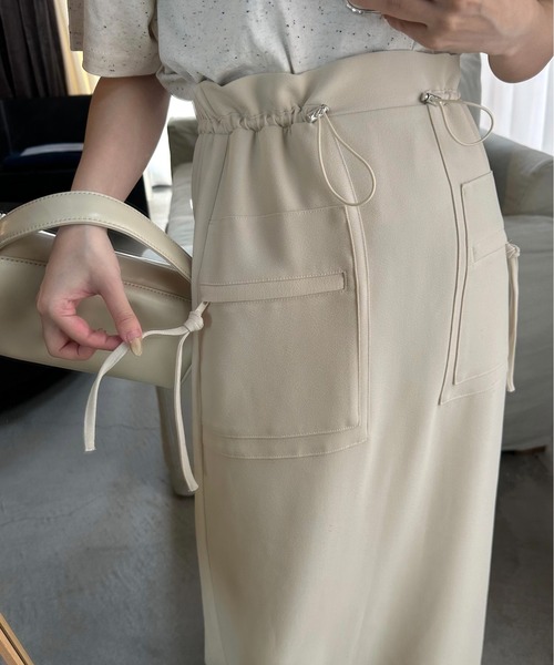 lawgy（ラウジー）の「string point square switching skirt / ストリングポイントスクエアスイッチングスカート（スカート・レディース・ブラック/アイボリー/クリーム・FREE）」の5枚目の写真