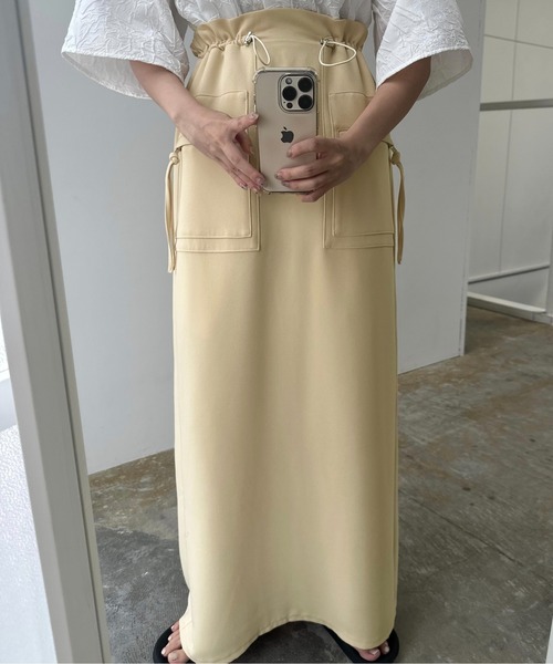 lawgy（ラウジー）の「string point square switching skirt / ストリングポイントスクエアスイッチングスカート（スカート・レディース・ブラック/アイボリー/クリーム・FREE）」の11枚目の写真