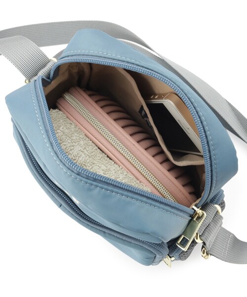 SHOO・LA・RUE（シューラルー）の「【Lee別注】スクエアショルダーバッグ（ショルダーバッグ・レディース・ブラック/ベージュ/ブルー/ダークブラウン系3・00）」の14枚目の写真