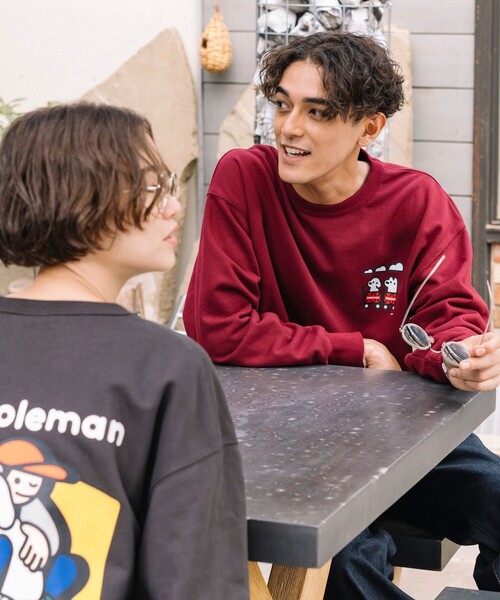COLEMAN(コールマン)の「Coleman/コールマン Coleman×matsui×FREAK'S STORE 別注 コールマン matsui camp バックプリント クルーネック スウェット(スウェット・メンズ・ワインレッド/ライトグレー/チャコールグレー/グレー・MEDIUM/LARGE)」の7枚目の写真