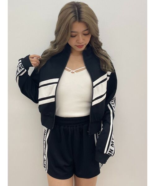 GYDA（ジェイダ）の「【SETUP着用可】RELAXING ON MY OWNラインロゴショートパンツ（その他パンツ・レディース・オフホワイト/ブラック・FREE）」の11枚目の写真