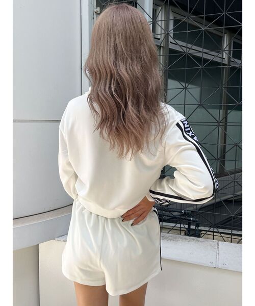 GYDA（ジェイダ）の「【SETUP着用可】RELAXING ON MY OWNラインロゴショートパンツ（その他パンツ・レディース・オフホワイト/ブラック・FREE）」の16枚目の写真