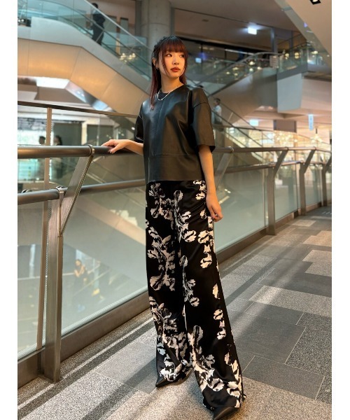 ALLSAINTS（オールセインツ）の「LAYDEN MIXED CHAIN CROSS NECKLACE | LAYDEN ミックス チェーン クロス ネックレス（ネックレス・メンズ・シルバー系その他・ONE SIZE）」の9枚目の写真