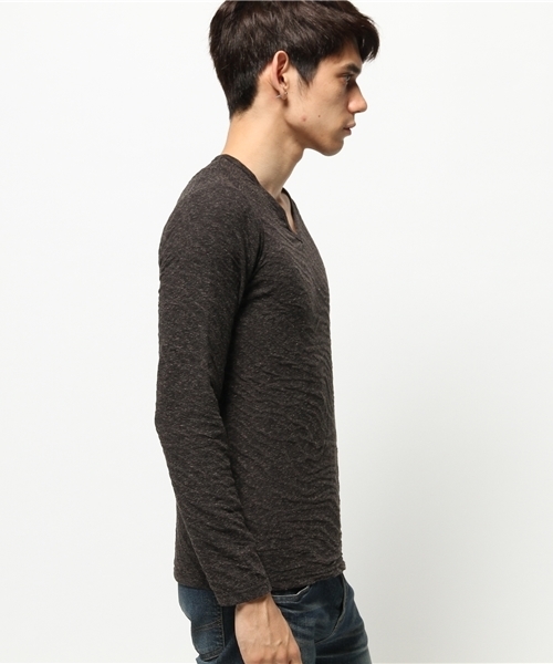 VENCEEXCHANGE（ヴァンスエクスチェンジ）の「バイアスジャガードVロンT（Tシャツ/カットソー・メンズ・グレー/チャコールグレー・MEDIUM/LARGE）」の3枚目の写真