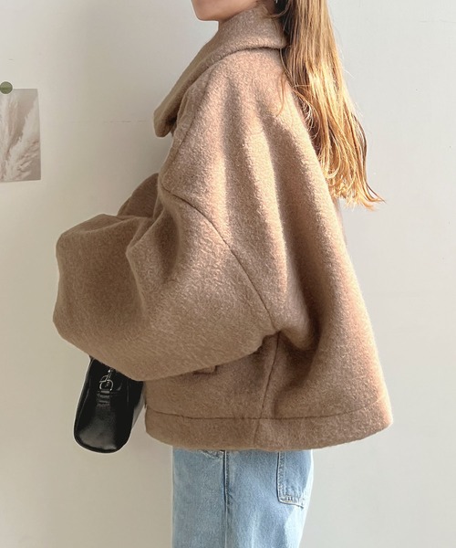 Futier land（フューティアランド）の「シープ調ボアショートジャケット（ブルゾン・レディース・ブラック/グレイッシュベージュ/チャコールグレー・MEDIUM）」の13枚目の写真