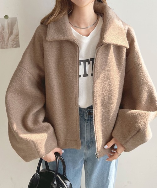 Futier land（フューティアランド）の「シープ調ボアショートジャケット（ブルゾン・レディース・ブラック/グレイッシュベージュ/チャコールグレー・MEDIUM）」の19枚目の写真