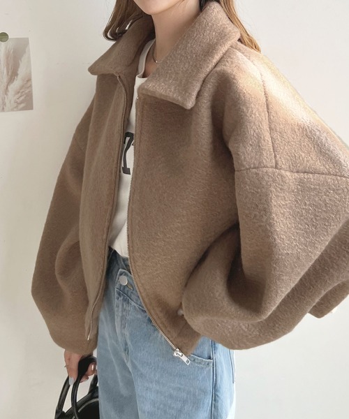 Futier land（フューティアランド）の「シープ調ボアショートジャケット（ブルゾン・レディース・ブラック/グレイッシュベージュ/チャコールグレー・MEDIUM）」の20枚目の写真