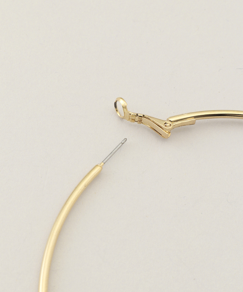 Kenneth Jay Lane(ネスジェイレーン)の「【Kenneth Jay Lane/ケネス ジェイ レーン】 hoop post ear:ピアス(ピアス(両耳用)・レディース・ゴールド・FREE)」の5枚目の写真