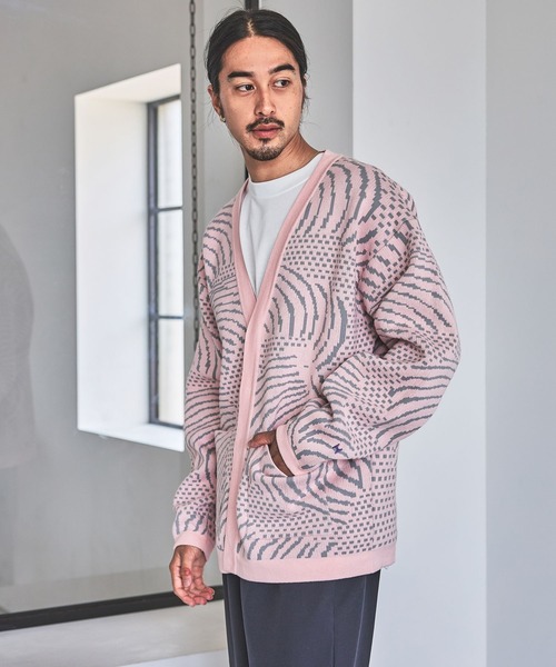 HEREIAM（ヘレイアム）の「【HEREIAM MEN】WAVERORMカーディガン（カーディガン/ボレロ・メンズ・ブラック/ライトピンク・MEDIUM/LARGE）」の17枚目の写真