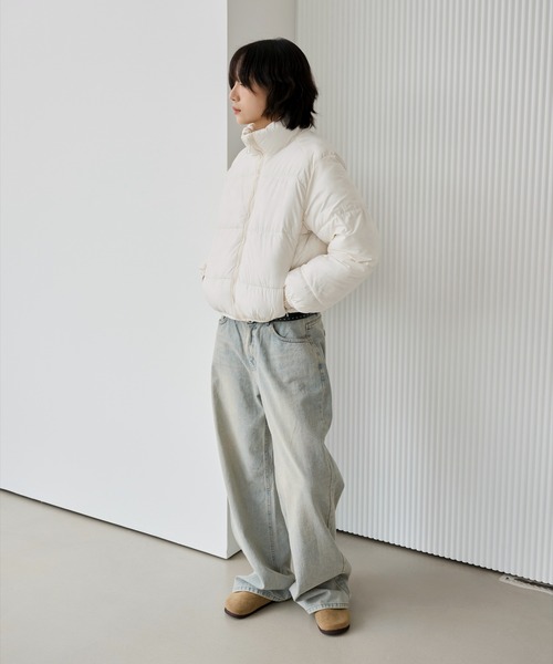 UNE MANSION(ユヌマンション)の「ポケットジッパークロップドジップアップ中綿ジャンバー ぺディン(ダウンジャケット/コート・レディース・ブラウン/ブラック/アイボリー・FREE)」の22枚目の写真