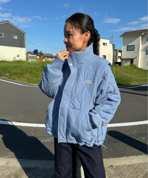 ROXY(ロキシー)の「BRIGHT SOUL /ロキシーロゴベストジャケットドローコード付き2WAYブルゾン(ブルゾン・レディース・ブラック/ホワイト/ブラック系その他・LARGE/MEDIUM/SMALL)」の1枚目の写真