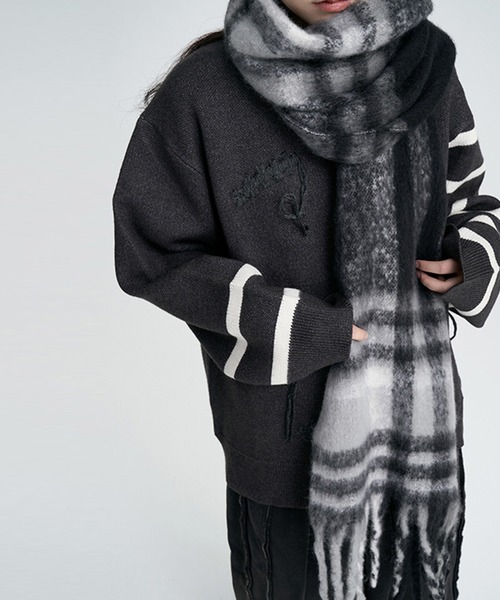 SAISON DE PAPILLON(セゾンドパピヨン)の「大判タイプなチェック柄マフラー(マフラー・レディース・ベージュ/ブラック/グリーン/ブラウン・フリー)」の9枚目の写真