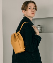 LURAKU（ルラク）の「【LURAKU】Synthetic Leather Drawstring Bag/合皮レザー巾着バッグ（ショルダーバッグ）」