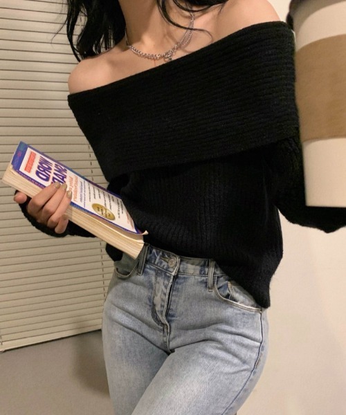 Ritzy（リッツィー）の「オフショルダー リブニット長袖トップス（ニット/セーター・レディース・チャコールグレー/ブラック/アイボリー・FREE）」の3枚目の写真