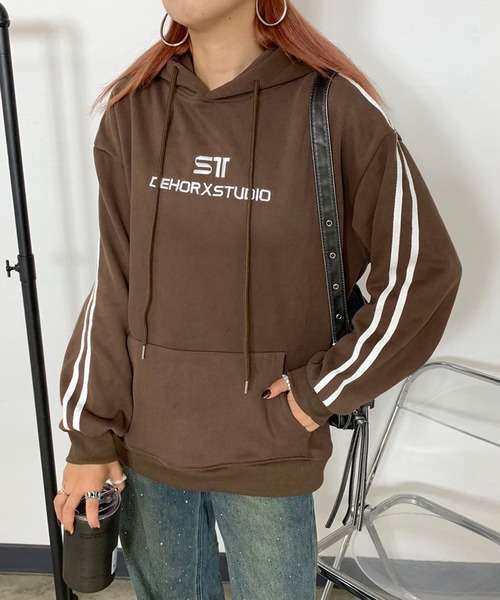 non-hedge(ノンヘッジ)の「ロゴ刺繍スリーブラインパーカープルオーバー(パーカー・レディース・ブラック/グレー/オートミール/ブラウン・FREE)」の4枚目の写真