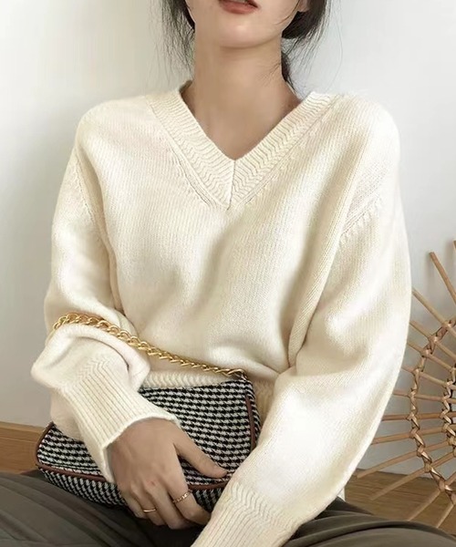 Girly Doll（ガーリードール）の「Vネックニット（ニット/セーター・レディース・グレー/ブラック/グリーン/ホワイト/オレンジ/ベージュ・F）」の9枚目の写真