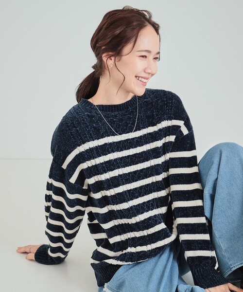 SHOO・LA・RUE（シューラルー）の「◆もっちり柔らか モールケーブルニット（ニット/セーター・レディース・ネイビー系2/ベージュ/ホワイト系5/ベビーピンク・01/02/04/03）」の3枚目の写真