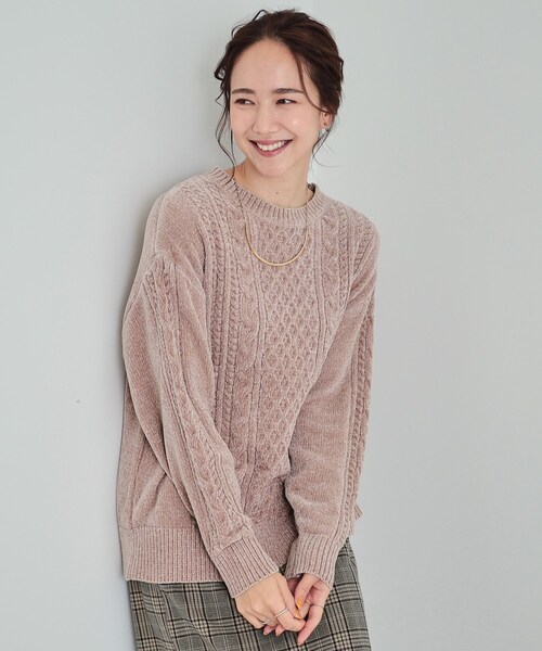 SHOO・LA・RUE（シューラルー）の「◆もっちり柔らか モールケーブルニット（ニット/セーター・レディース・ネイビー系2/ベージュ/ホワイト系5/ベビーピンク・01/02/04/03）」の4枚目の写真