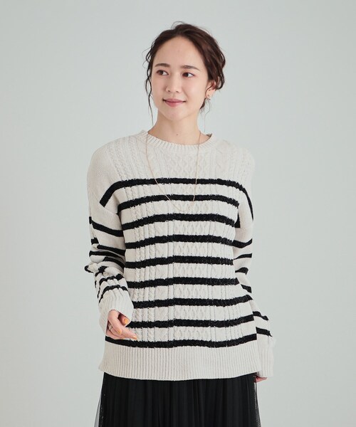 SHOO・LA・RUE（シューラルー）の「◆もっちり柔らか モールケーブルニット（ニット/セーター・レディース・ネイビー系2/ベージュ/ホワイト系5/ベビーピンク・01/02/04/03）」の18枚目の写真