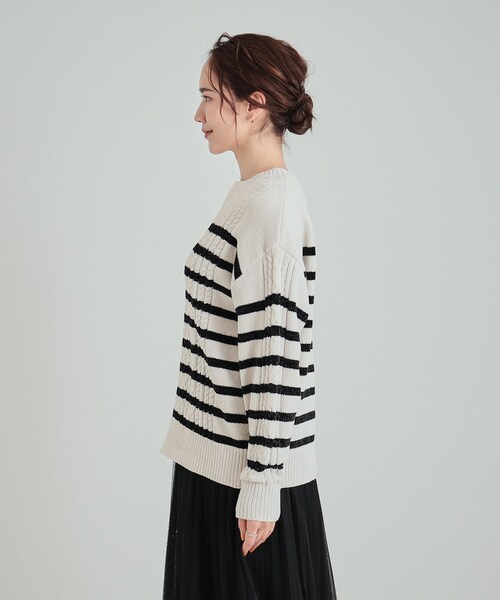 SHOO・LA・RUE（シューラルー）の「◆もっちり柔らか モールケーブルニット（ニット/セーター・レディース・ネイビー系2/ベージュ/ホワイト系5/ベビーピンク・01/02/04/03）」の9枚目の写真