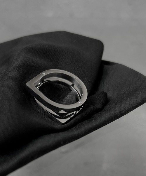 SBG（エスビー）の「SBG シルバースタイリッシュリング（リング・メンズ・シルバー系1/シルバー系2/シルバー系3/シルバー系4・FREE/16号/18号）」の3枚目の写真