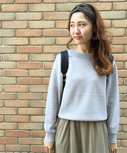 mystic（ミスティック）の「【mystic】ウォッシャブルドルマンニット（ニット/セーター・レディース・ブルー/グレー/オフホワイト/キャメル・ﾌﾘ-）」の2枚目の写真