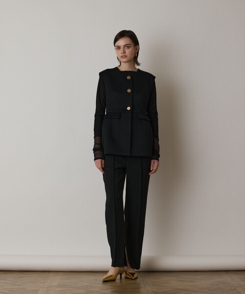 GRACE CONTINENTAL（グレースコンチネンタル）の「インサイドスリットスリムパンツ（その他パンツ・レディース・ベージュ/ブラック・38/34/36）」の4枚目の写真