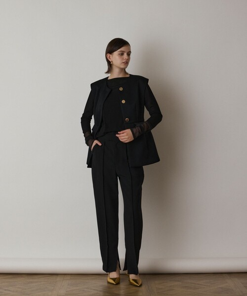 GRACE CONTINENTAL（グレースコンチネンタル）の「インサイドスリットスリムパンツ（その他パンツ・レディース・ベージュ/ブラック・38/34/36）」の6枚目の写真